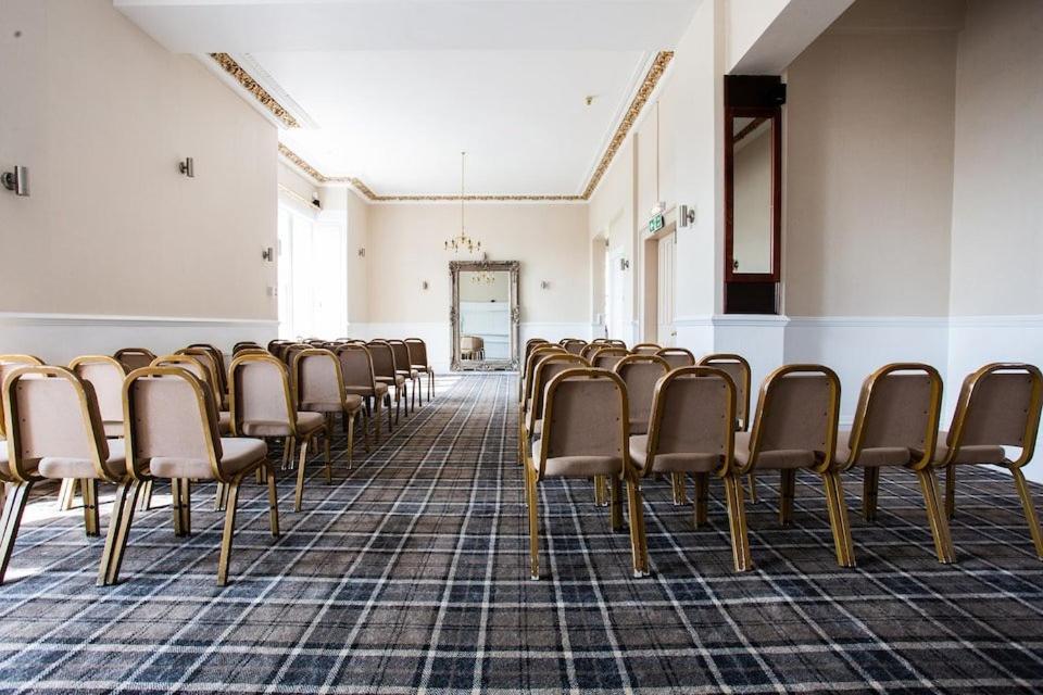 Beveridge Park Hotel Kirkcaldy Eksteriør bilde